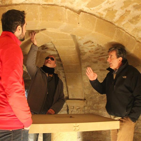 Visita a la cripta románica de Orísoain y a San Pedro de Etxano